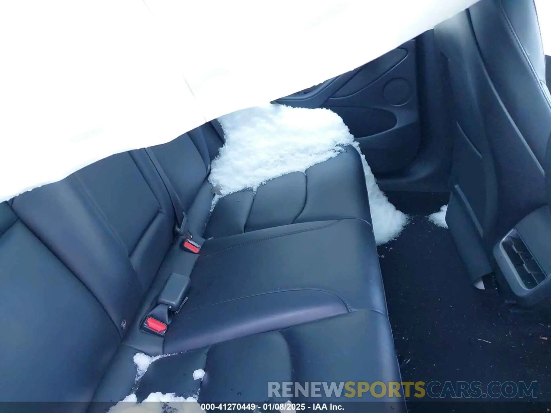 7 Photograph of a damaged car 5YJ3E1EA7NF289117 TESLA MODEL 3 2022