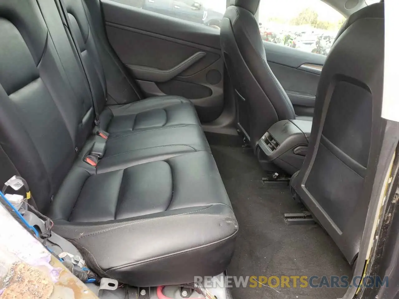 10 Photograph of a damaged car 5YJ3E1EA7NF289621 TESLA MODEL 3 2022