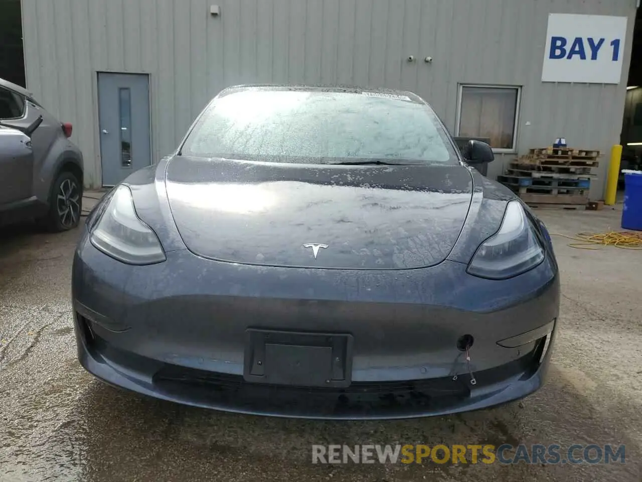 5 Photograph of a damaged car 5YJ3E1EA7NF289621 TESLA MODEL 3 2022