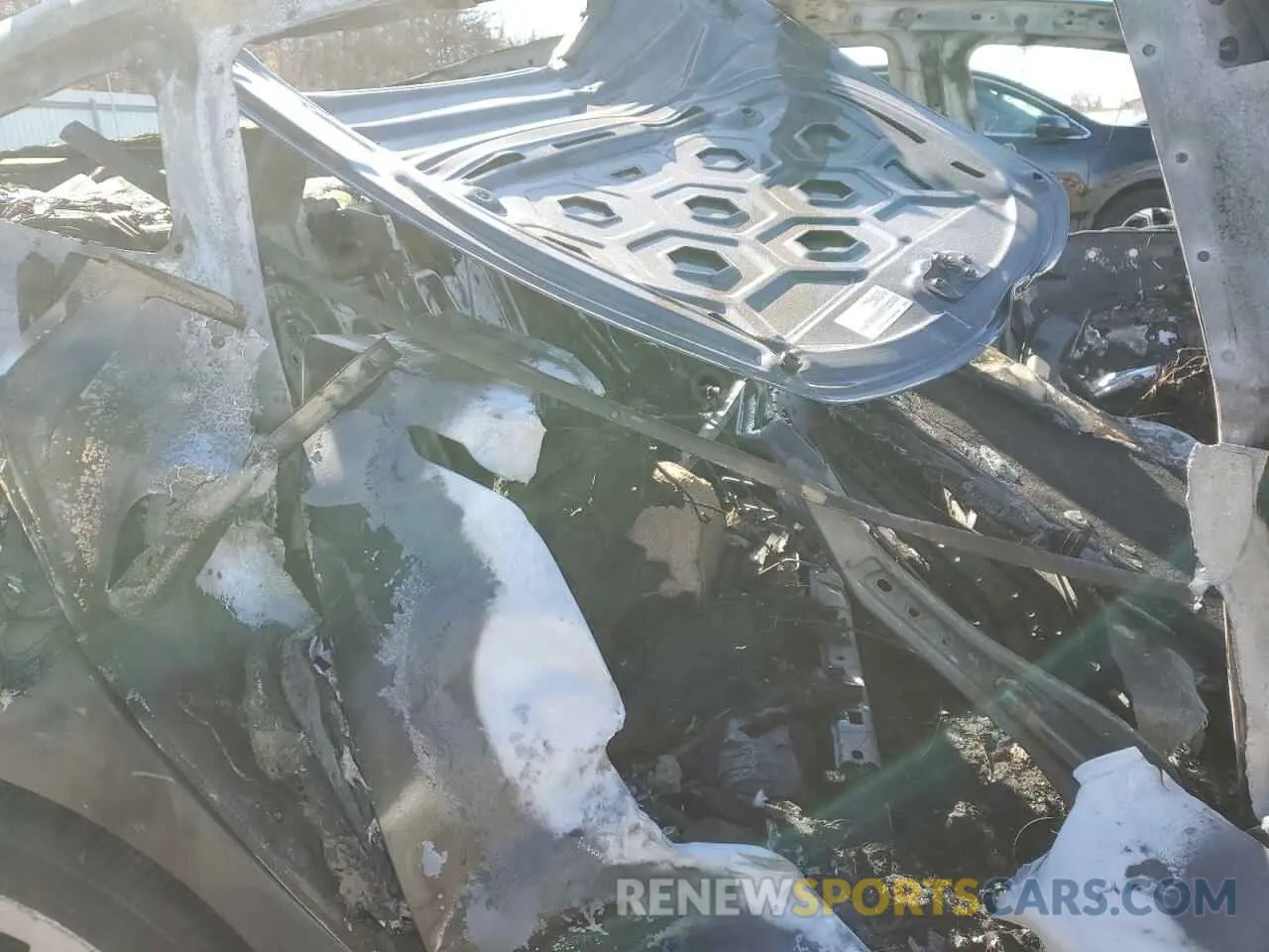 10 Photograph of a damaged car 5YJ3E1EA7NF335948 TESLA MODEL 3 2022