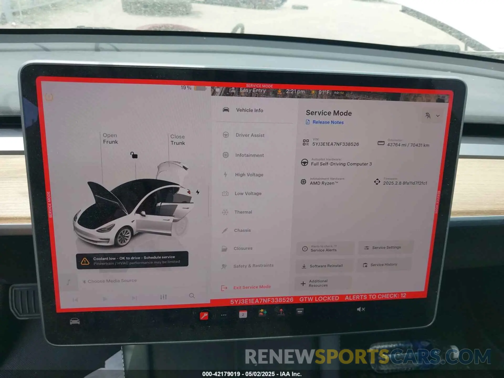 11 Photograph of a damaged car 5YJ3E1EA7NF338526 TESLA MODEL 3 2022