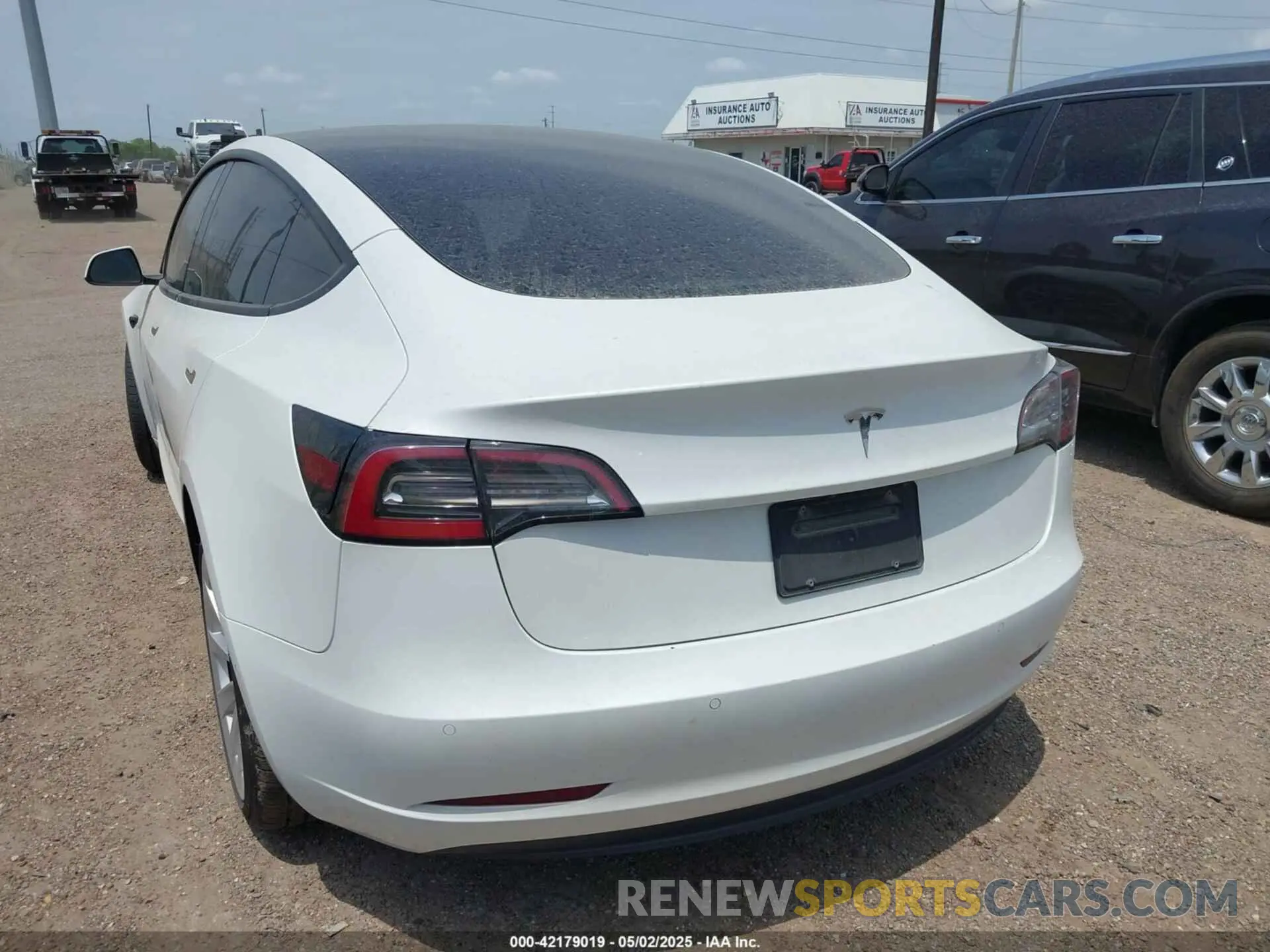 3 Photograph of a damaged car 5YJ3E1EA7NF338526 TESLA MODEL 3 2022