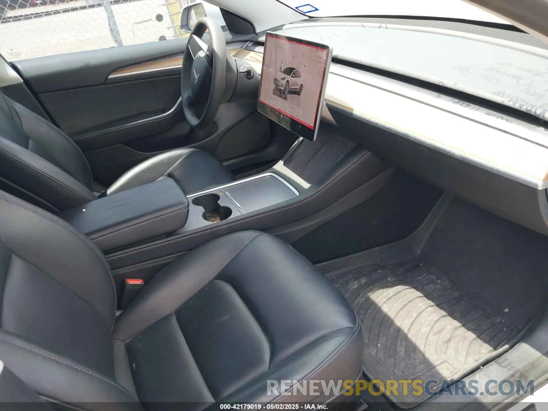 5 Photograph of a damaged car 5YJ3E1EA7NF338526 TESLA MODEL 3 2022