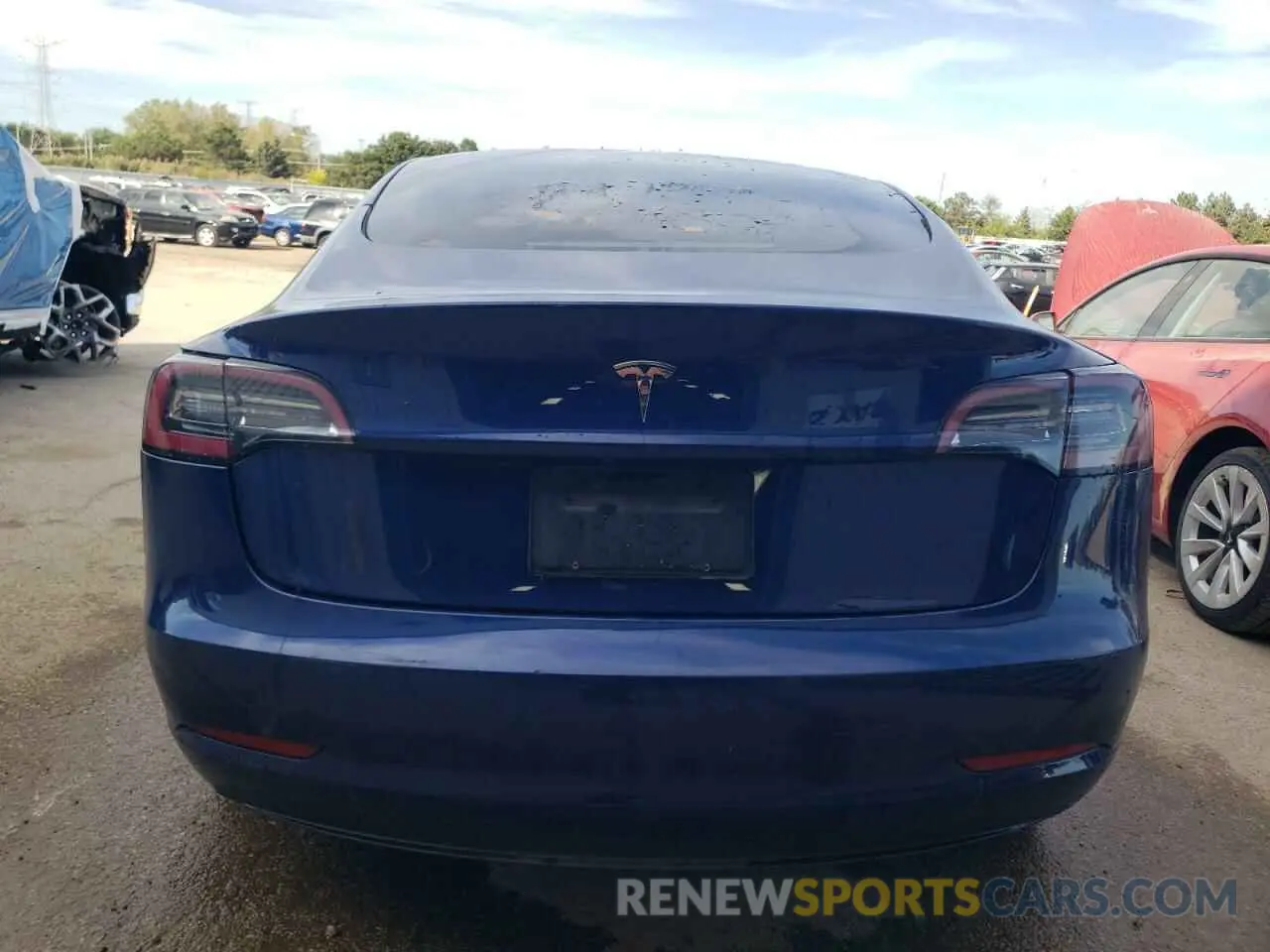 6 Photograph of a damaged car 5YJ3E1EA7NF370067 TESLA MODEL 3 2022