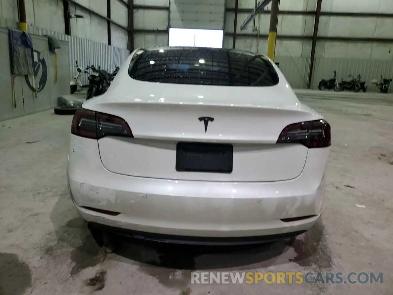 6 Photograph of a damaged car 5YJ3E1EA8NF106940 TESLA MODEL 3 2022