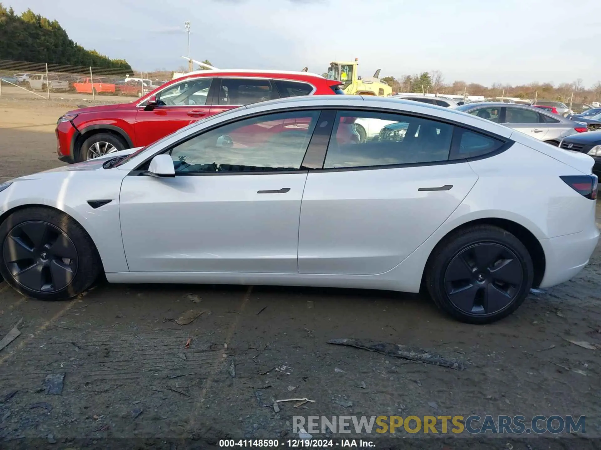 14 Photograph of a damaged car 5YJ3E1EA8NF121678 TESLA MODEL 3 2022