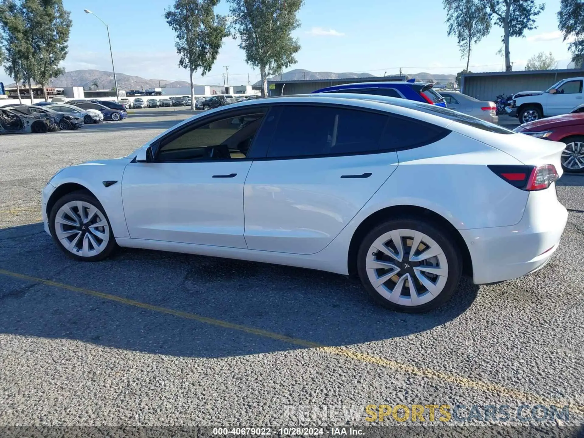 14 Photograph of a damaged car 5YJ3E1EA8NF144569 TESLA MODEL 3 2022