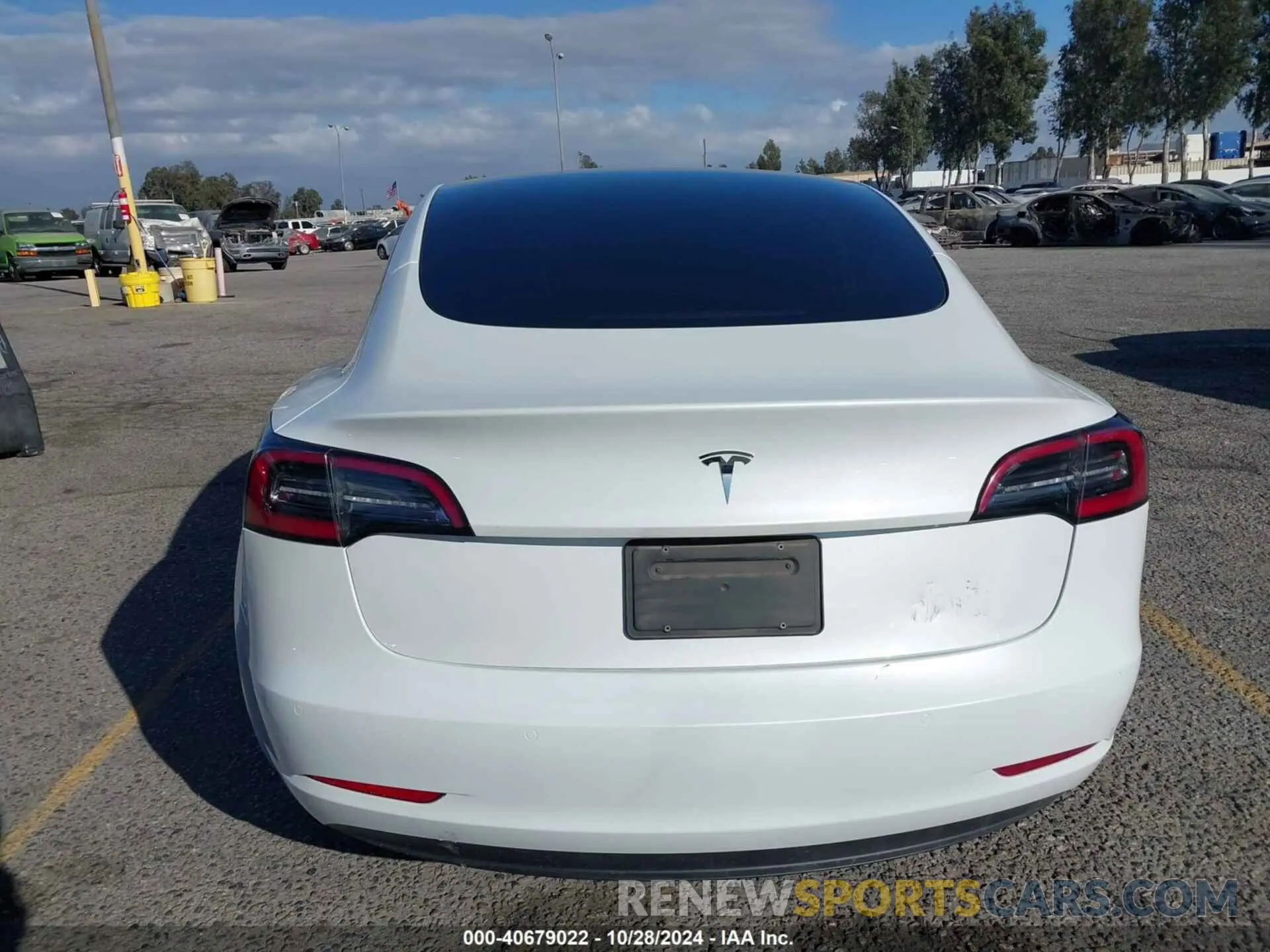 16 Photograph of a damaged car 5YJ3E1EA8NF144569 TESLA MODEL 3 2022