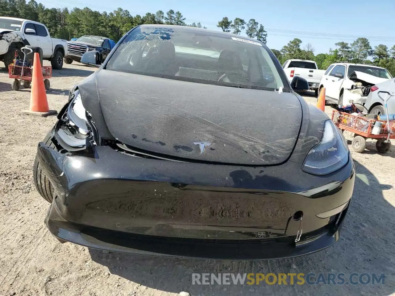 5 Photograph of a damaged car 5YJ3E1EA8NF147598 TESLA MODEL 3 2022