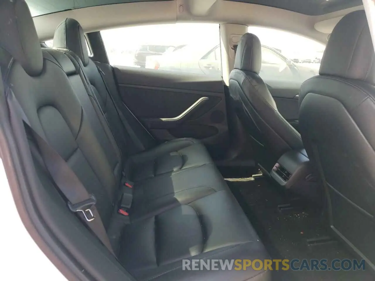 10 Photograph of a damaged car 5YJ3E1EA8NF170007 TESLA MODEL 3 2022