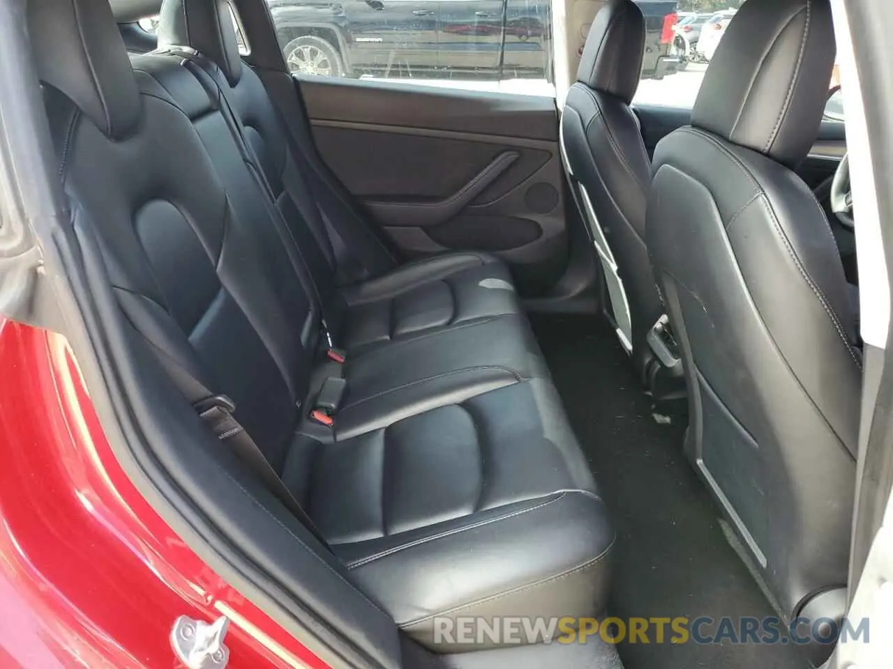 10 Photograph of a damaged car 5YJ3E1EA8NF186692 TESLA MODEL 3 2022