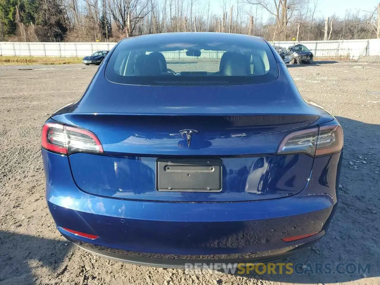 6 Photograph of a damaged car 5YJ3E1EA8NF186871 TESLA MODEL 3 2022