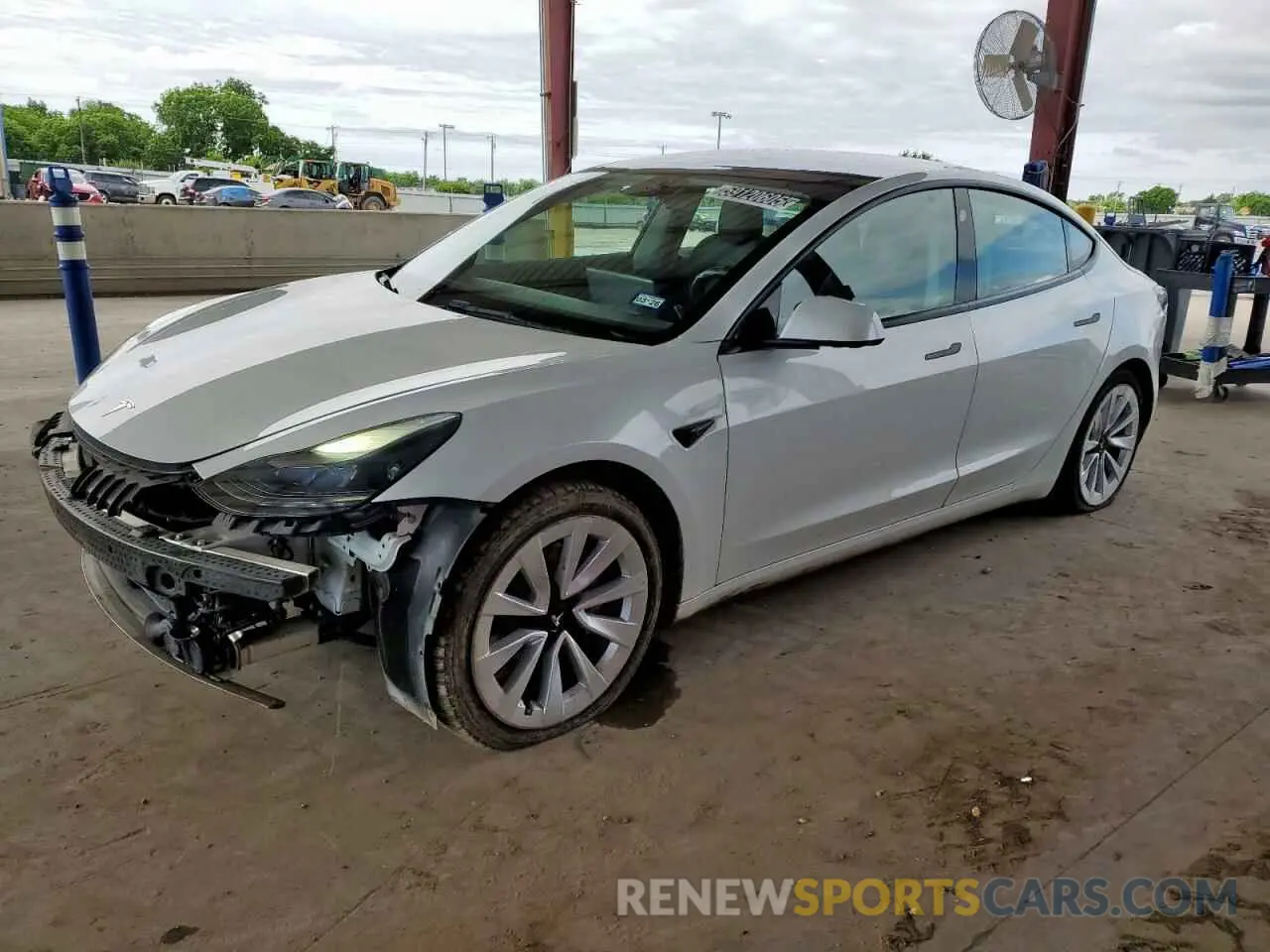 1 Photograph of a damaged car 5YJ3E1EA8NF187597 TESLA MODEL 3 2022