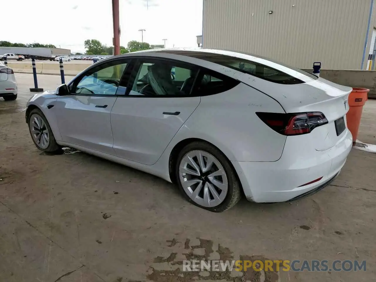 2 Photograph of a damaged car 5YJ3E1EA8NF187597 TESLA MODEL 3 2022