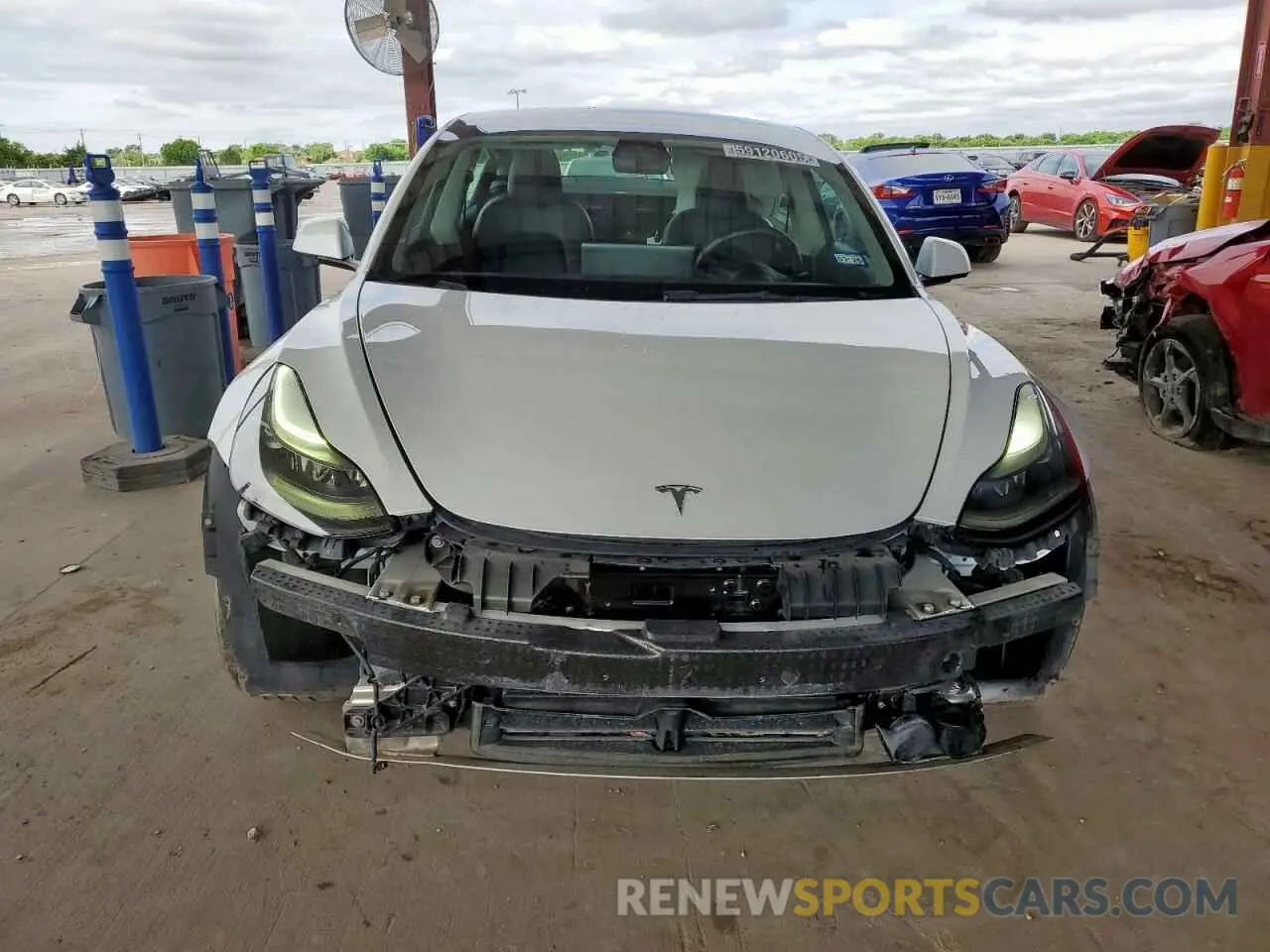5 Photograph of a damaged car 5YJ3E1EA8NF187597 TESLA MODEL 3 2022