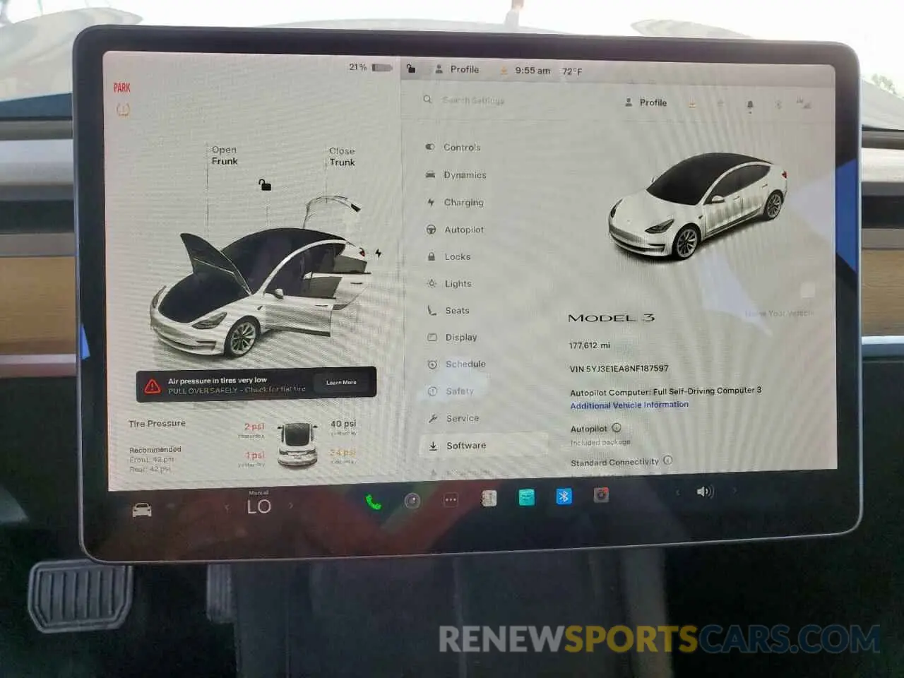 9 Photograph of a damaged car 5YJ3E1EA8NF187597 TESLA MODEL 3 2022