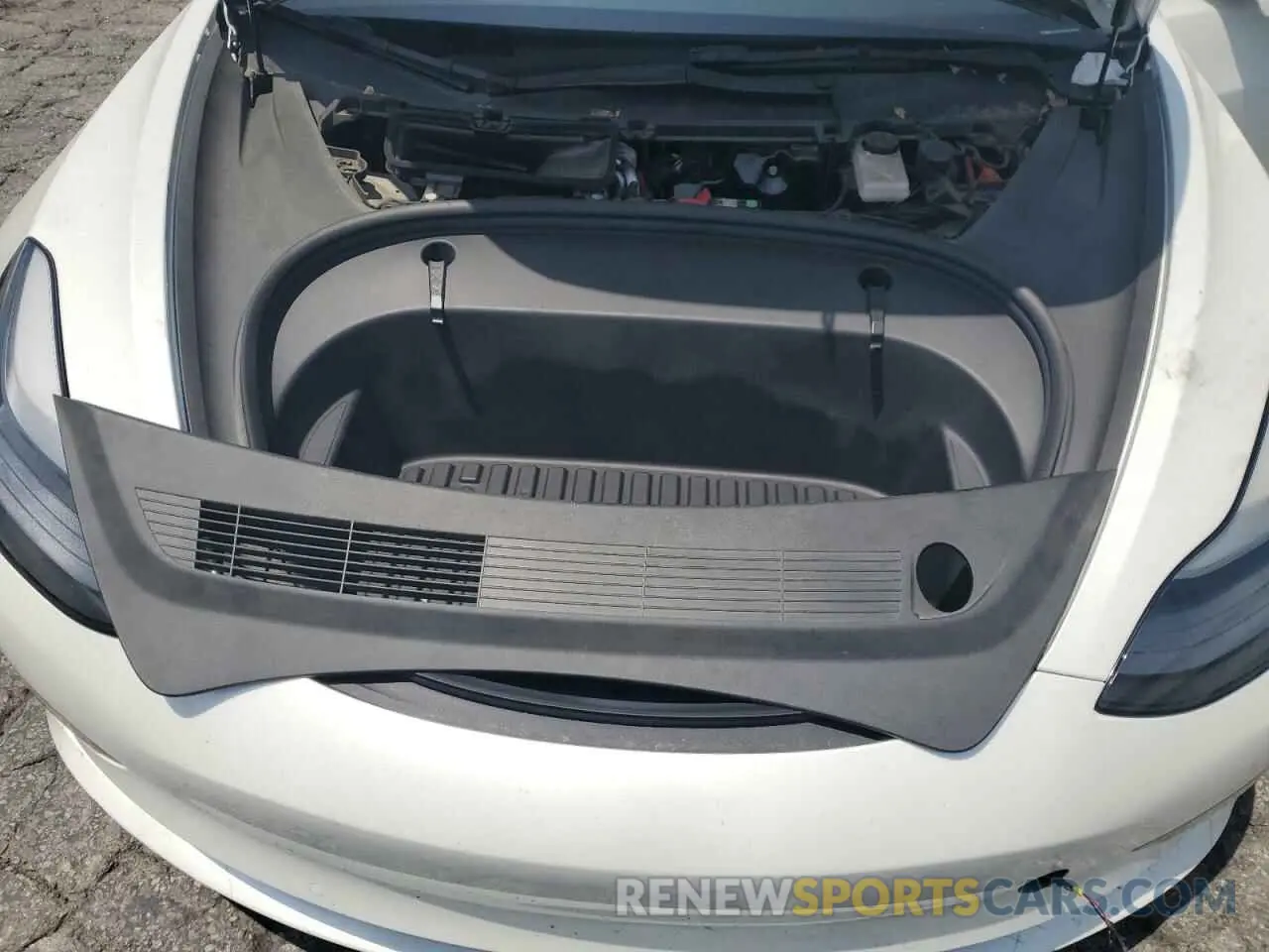 11 Photograph of a damaged car 5YJ3E1EA8NF203832 TESLA MODEL 3 2022