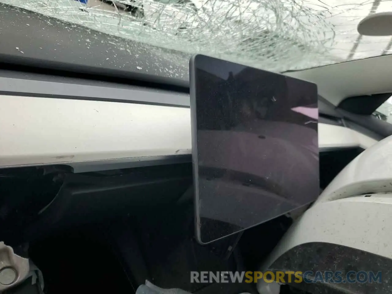 9 Photograph of a damaged car 5YJ3E1EA8NF244865 TESLA MODEL 3 2022