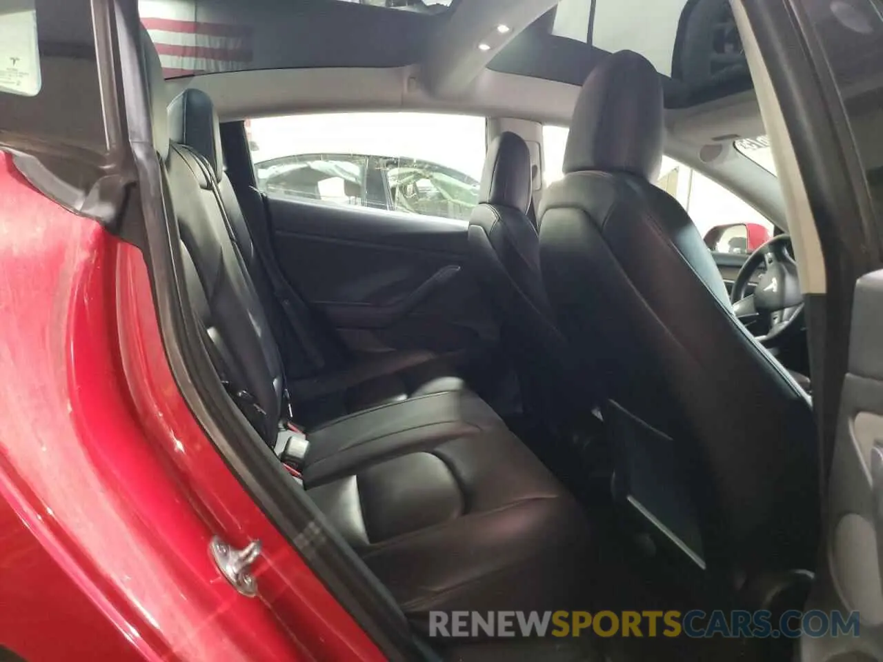 10 Photograph of a damaged car 5YJ3E1EA8NF289661 TESLA MODEL 3 2022