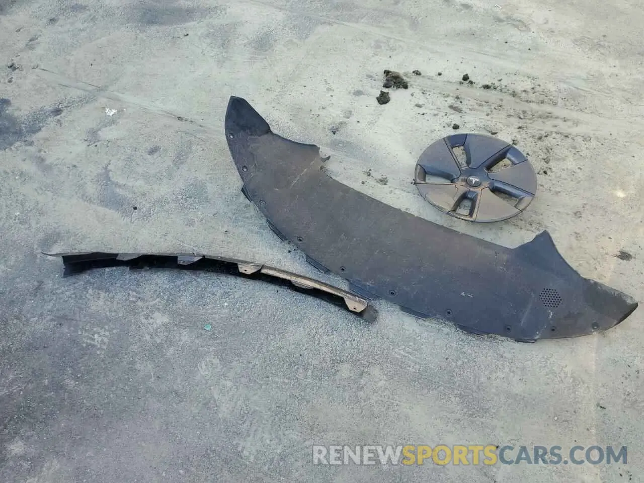 15 Photograph of a damaged car 5YJ3E1EA8NF301260 TESLA MODEL 3 2022