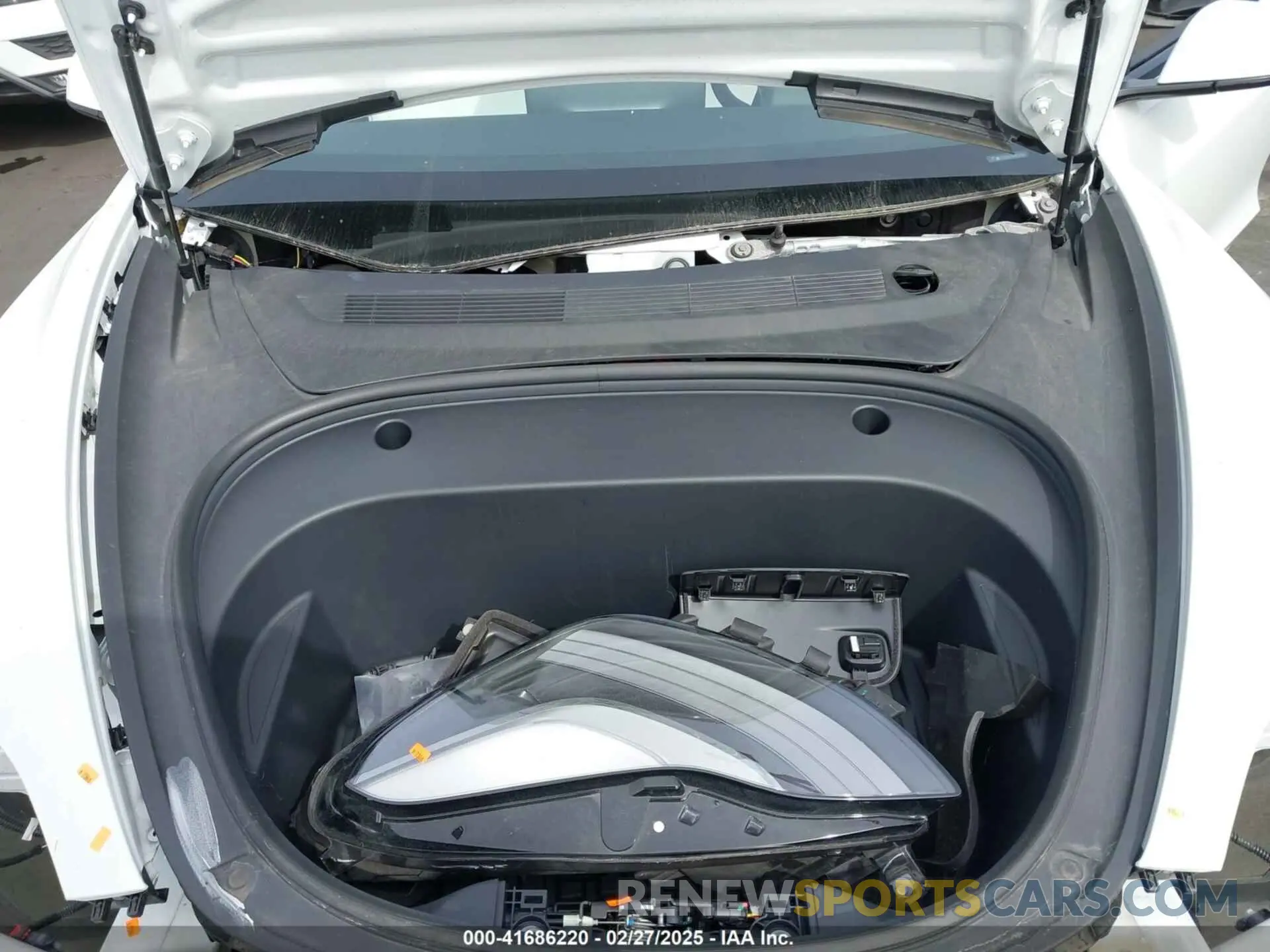 10 Photograph of a damaged car 5YJ3E1EA8NF327812 TESLA MODEL 3 2022