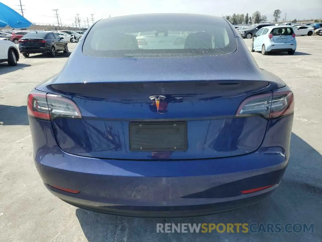 6 Photograph of a damaged car 5YJ3E1EA8NF331990 TESLA MODEL 3 2022