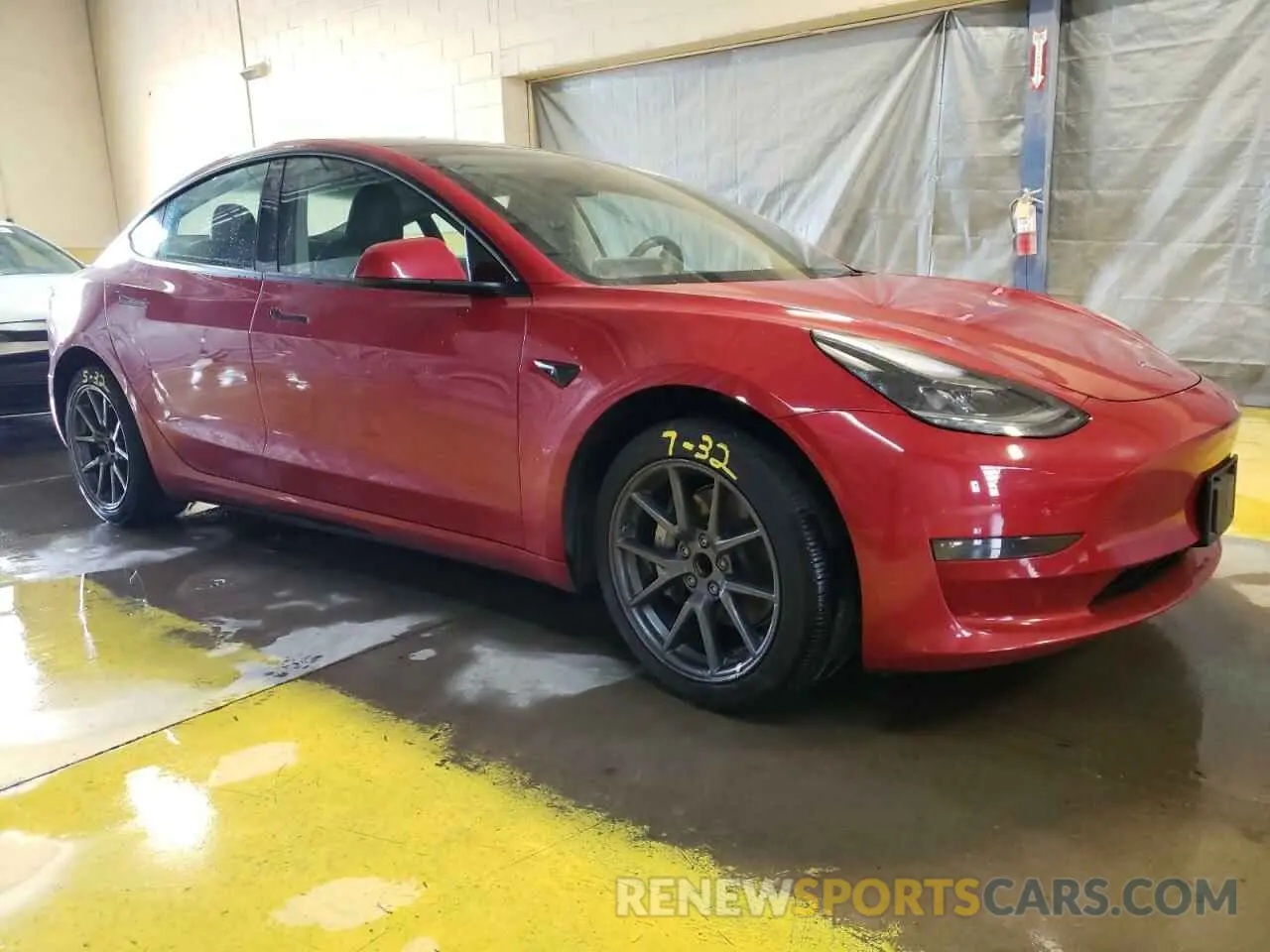 4 Фотография поврежденного автомобиля 5YJ3E1EA8NF369400 TESLA MODEL 3 2022