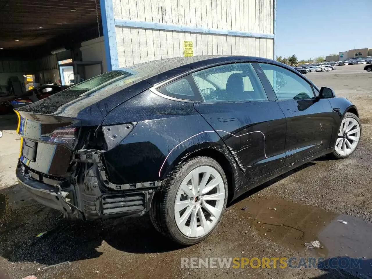 3 Photograph of a damaged car 5YJ3E1EA8NF372393 TESLA MODEL 3 2022