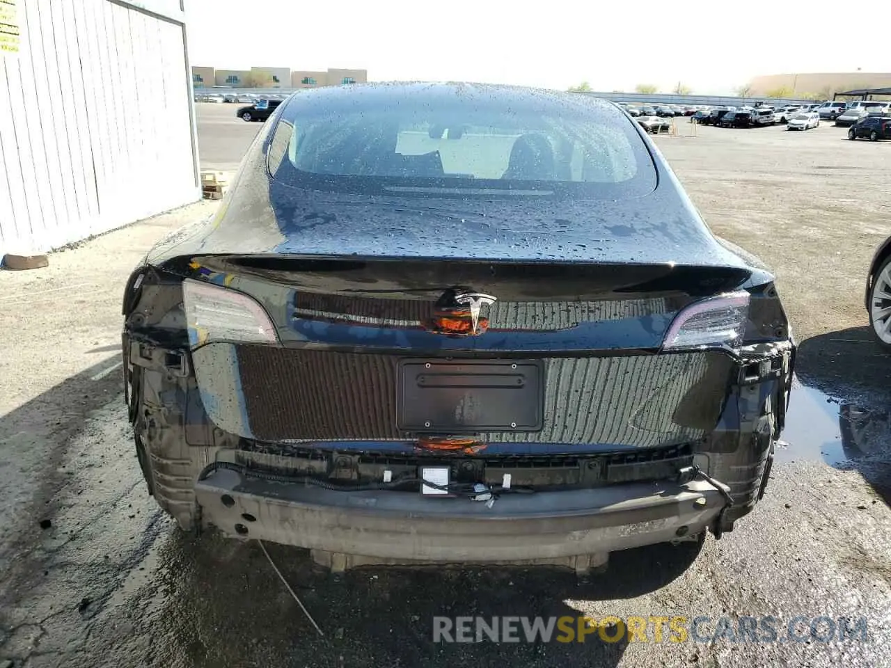 6 Photograph of a damaged car 5YJ3E1EA8NF372393 TESLA MODEL 3 2022