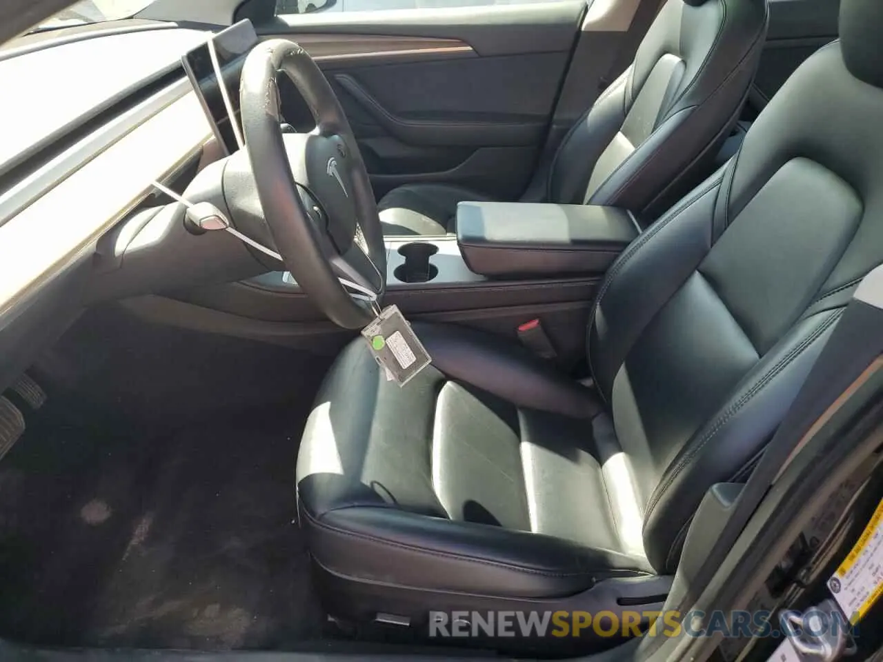 7 Photograph of a damaged car 5YJ3E1EA8NF372393 TESLA MODEL 3 2022