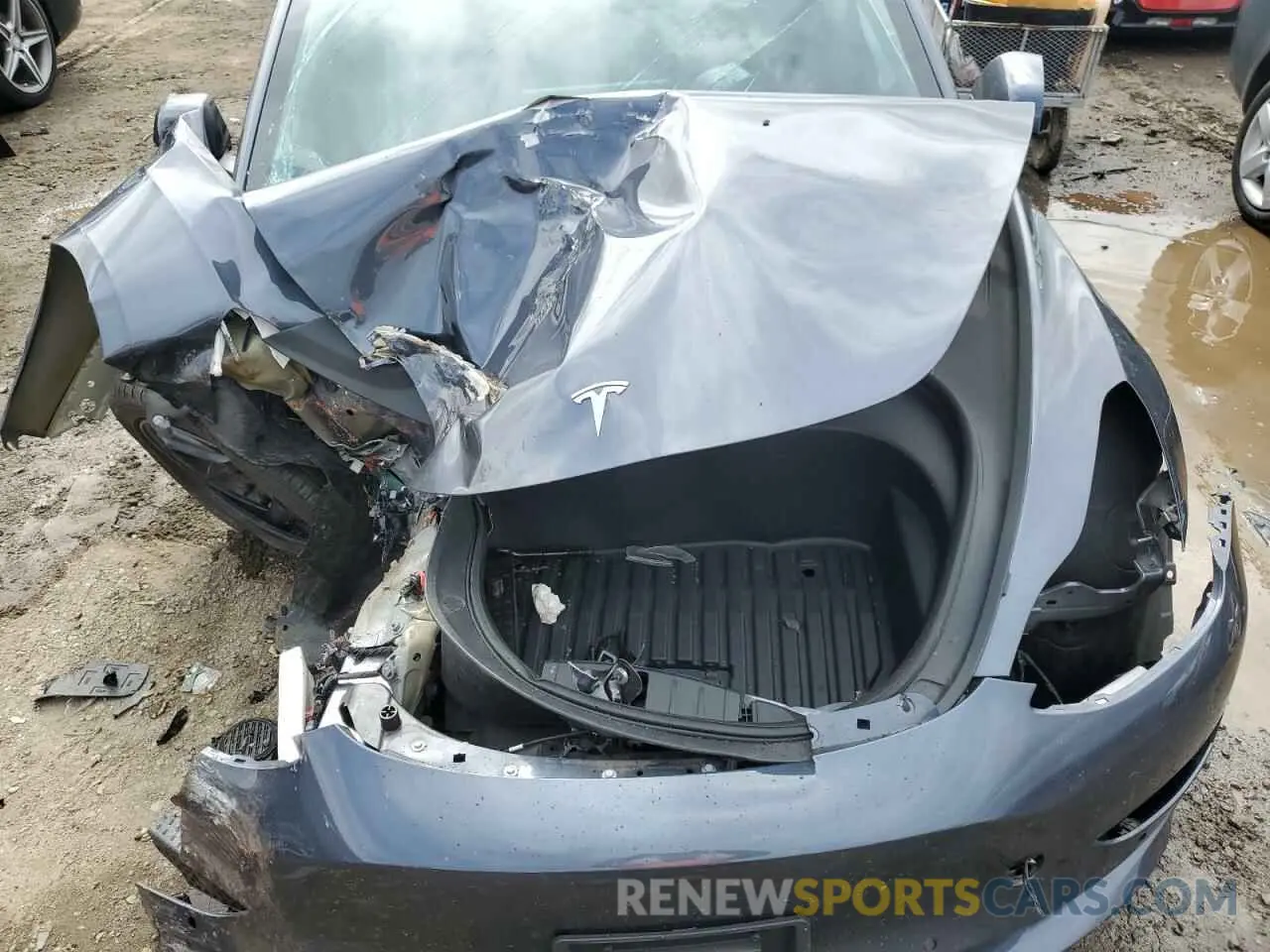11 Photograph of a damaged car 5YJ3E1EA8NF376377 TESLA MODEL 3 2022