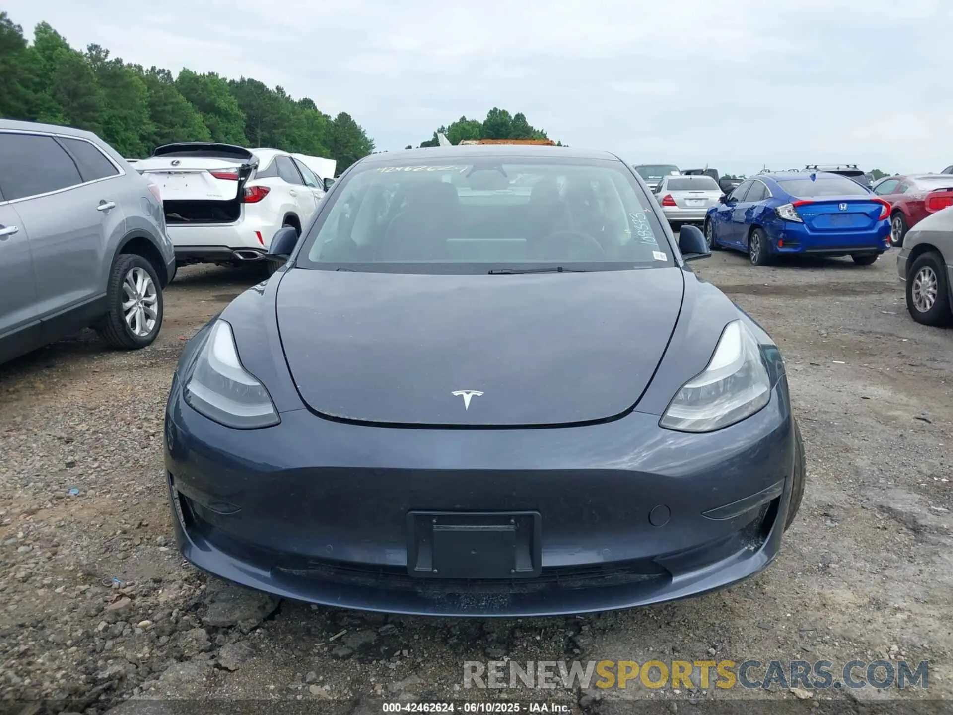 11 Photograph of a damaged car 5YJ3E1EA9NF108373 TESLA MODEL 3 2022