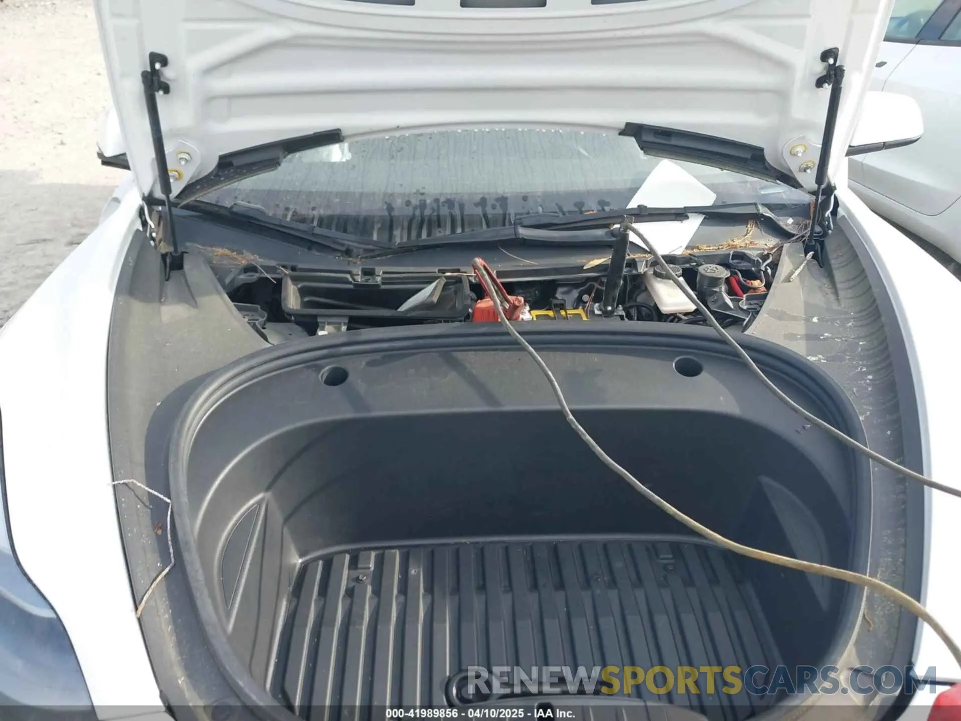 10 Photograph of a damaged car 5YJ3E1EA9NF124914 TESLA MODEL 3 2022