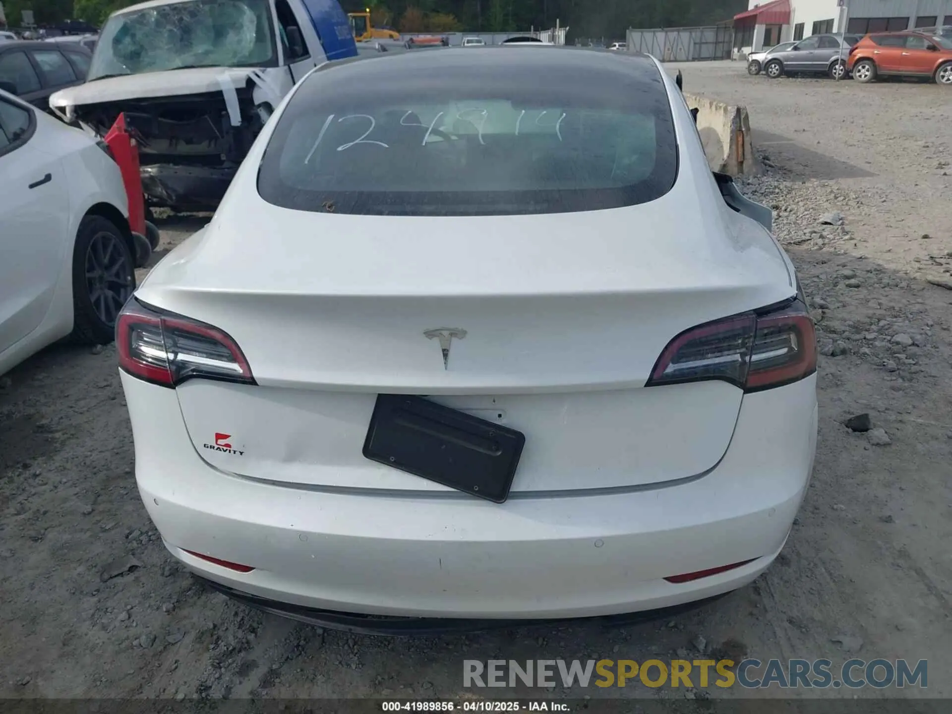 15 Photograph of a damaged car 5YJ3E1EA9NF124914 TESLA MODEL 3 2022