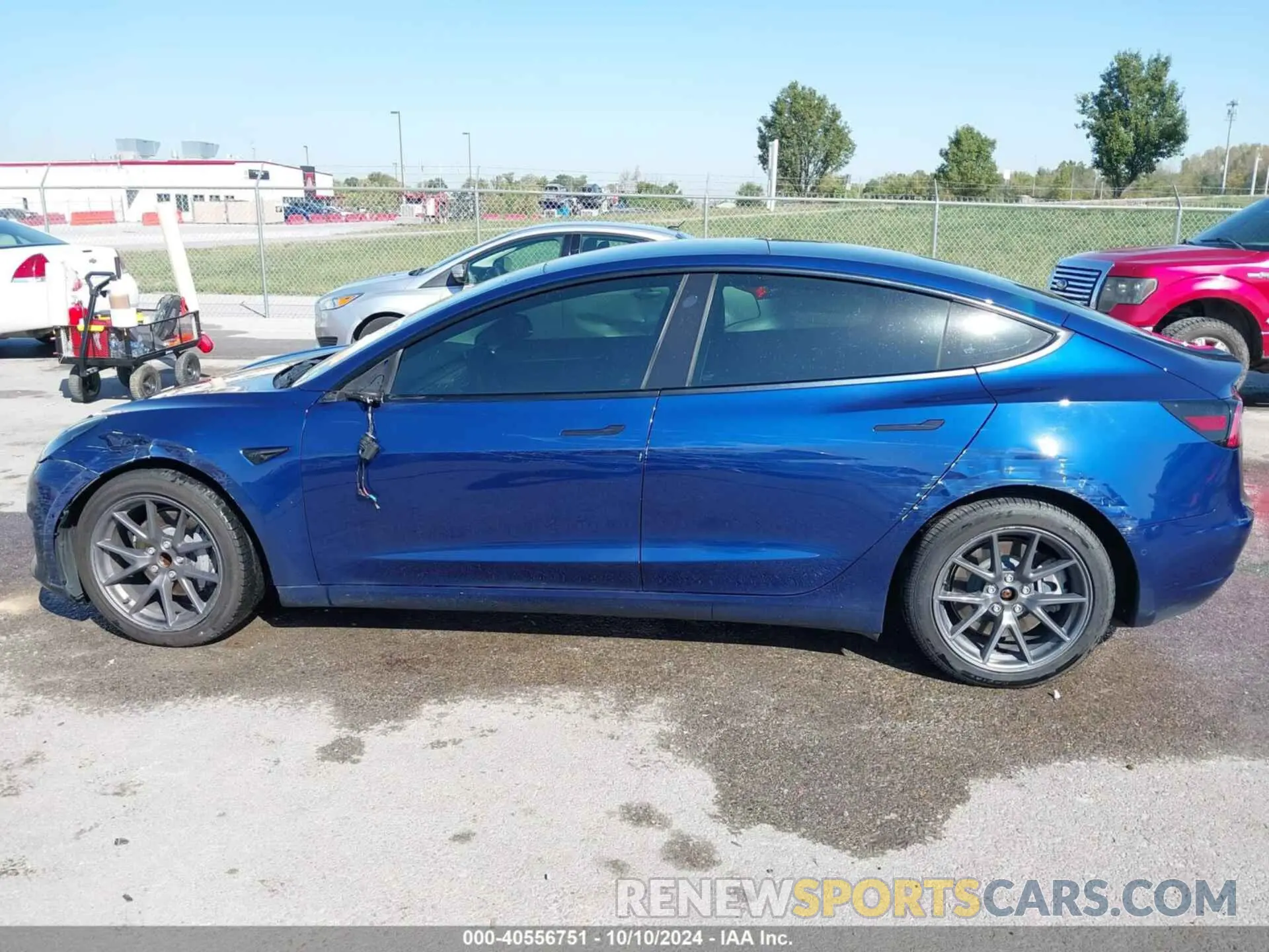 14 Фотография поврежденного автомобиля 5YJ3E1EA9NF185227 TESLA MODEL 3 2022