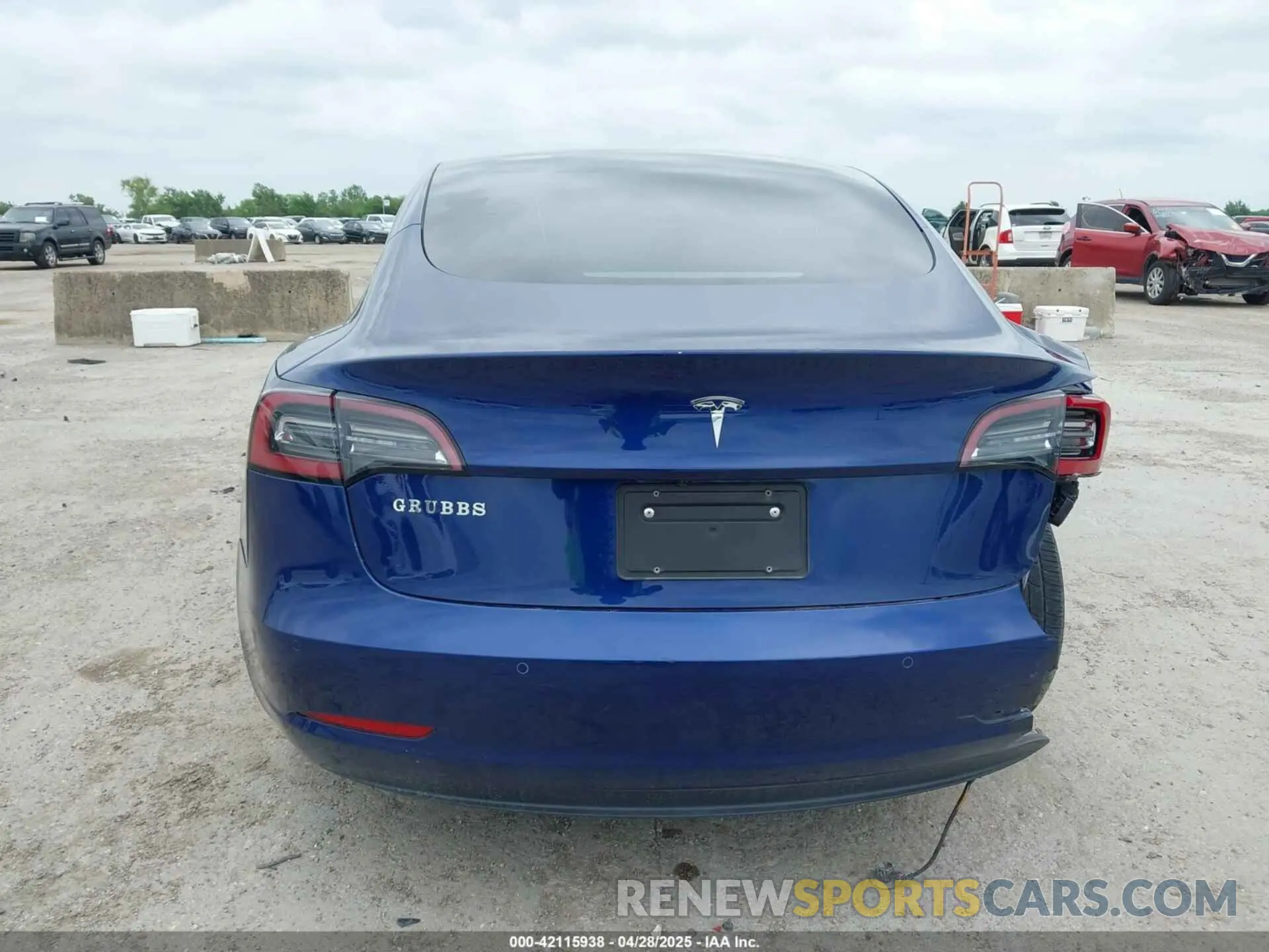 15 Photograph of a damaged car 5YJ3E1EA9NF189004 TESLA MODEL 3 2022