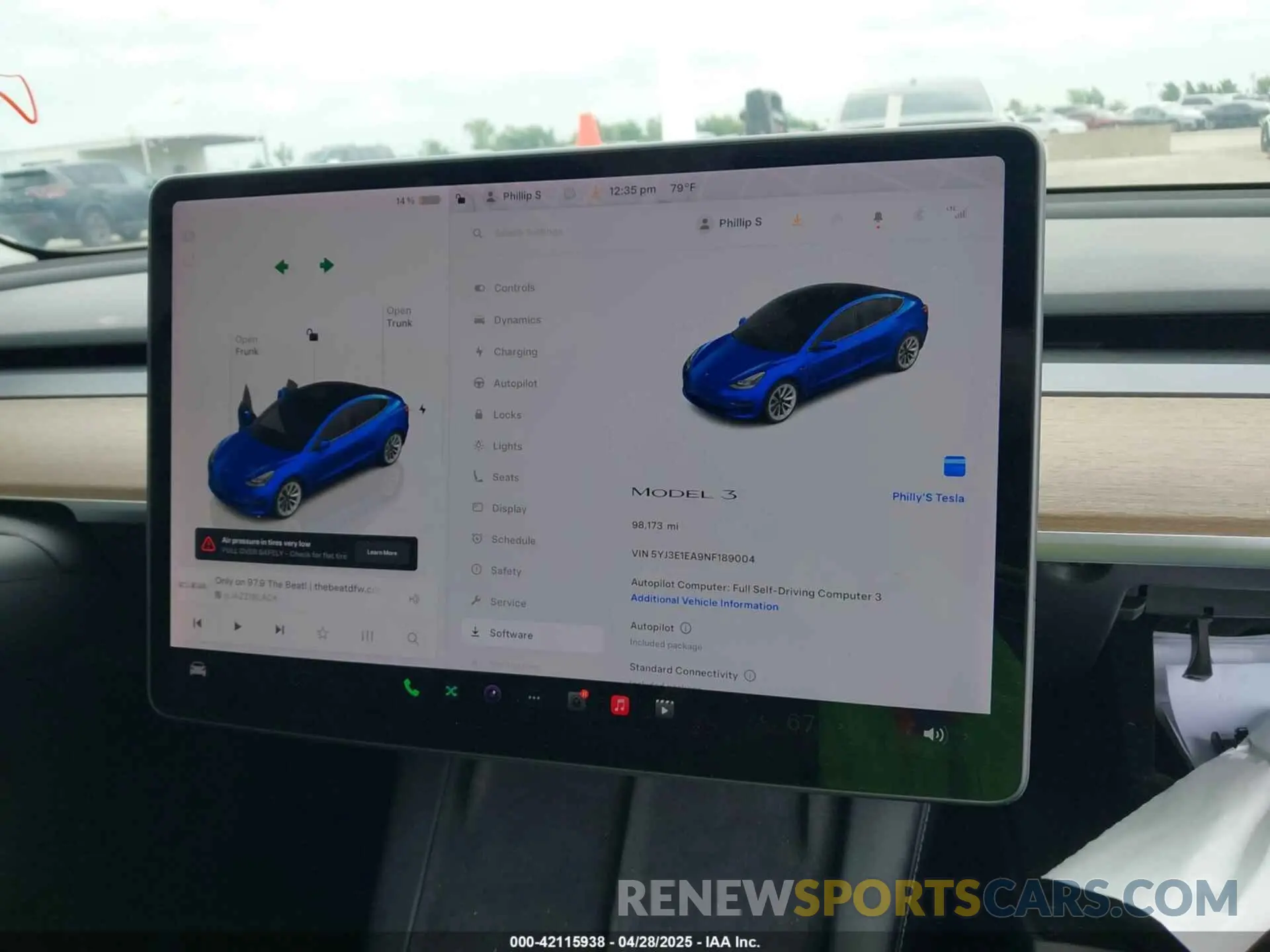 17 Photograph of a damaged car 5YJ3E1EA9NF189004 TESLA MODEL 3 2022