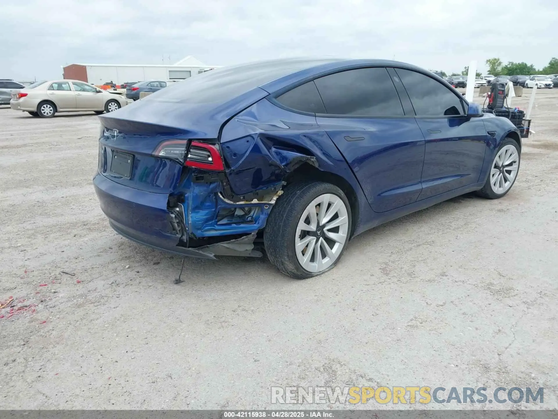 6 Photograph of a damaged car 5YJ3E1EA9NF189004 TESLA MODEL 3 2022