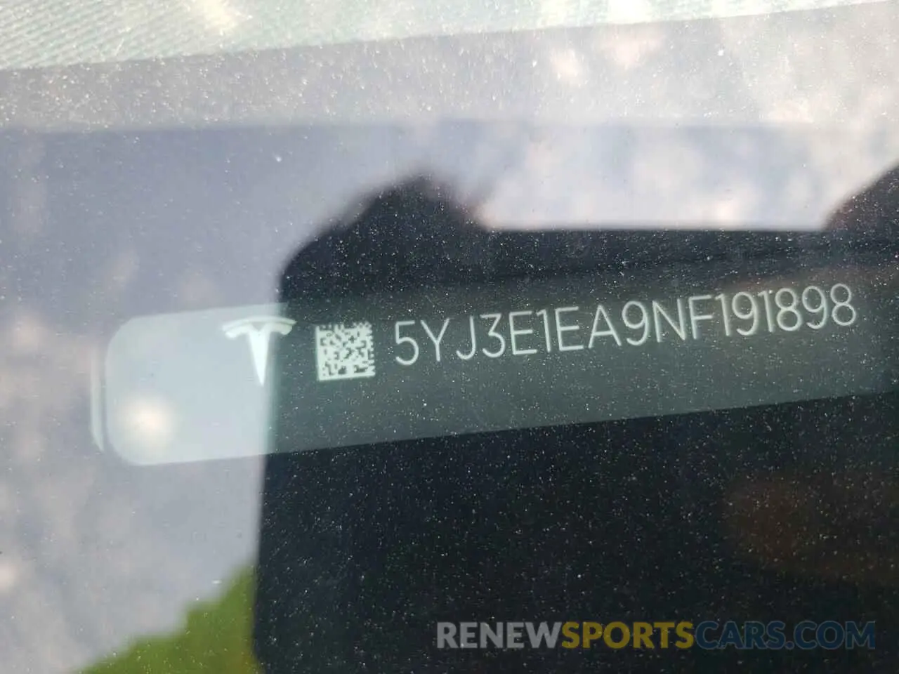10 Photograph of a damaged car 5YJ3E1EA9NF191898 TESLA MODEL 3 2022