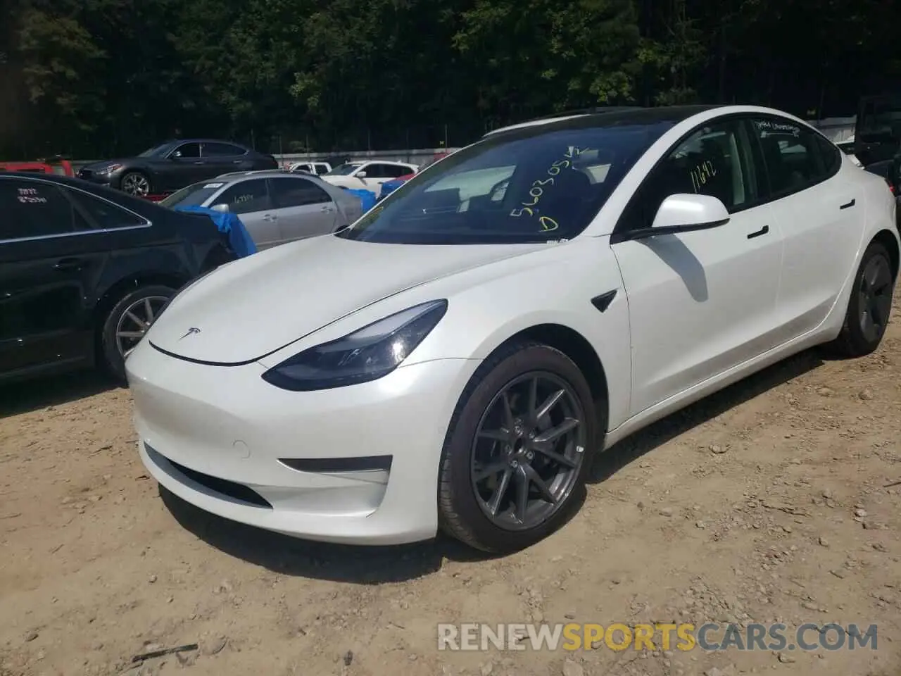 2 Photograph of a damaged car 5YJ3E1EA9NF191898 TESLA MODEL 3 2022