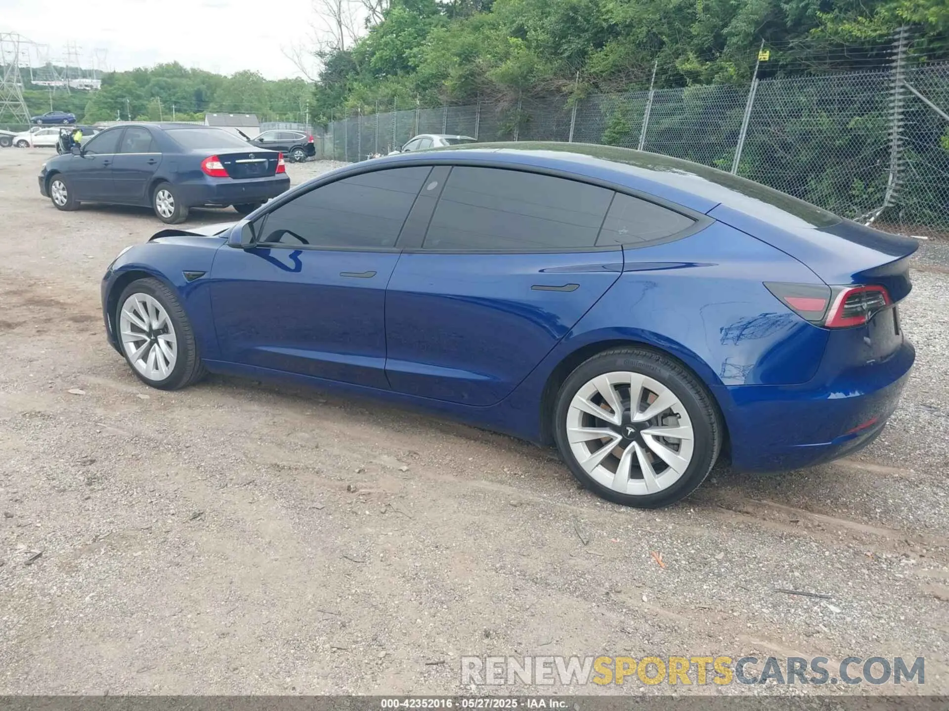 3 Фотография поврежденного автомобиля 5YJ3E1EA9NF199483 TESLA MODEL 3 2022