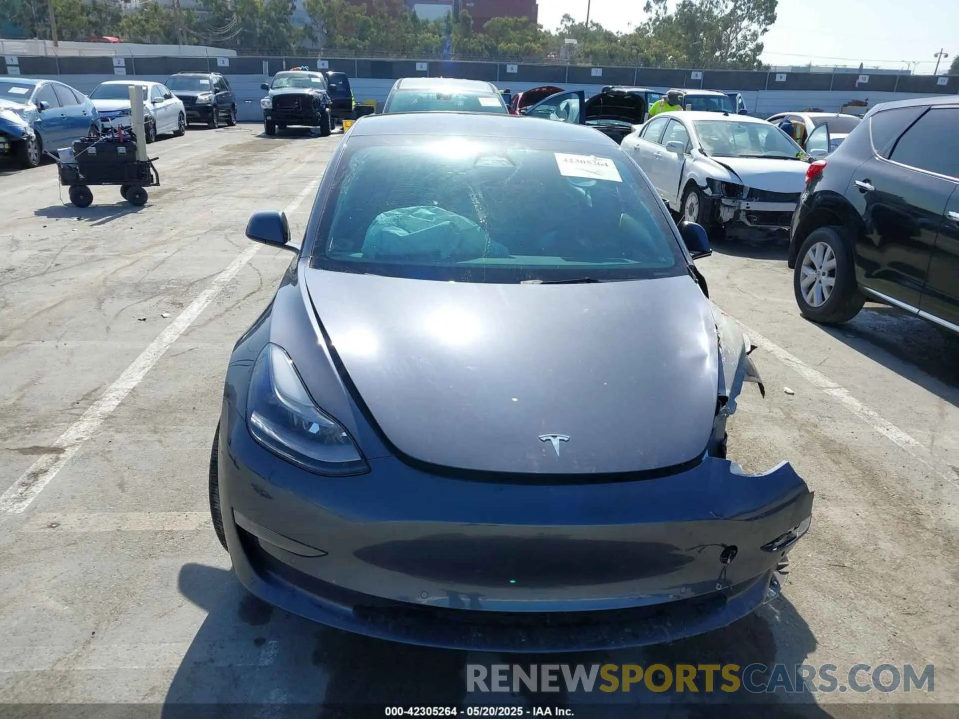 11 Photograph of a damaged car 5YJ3E1EA9NF212412 TESLA MODEL 3 2022