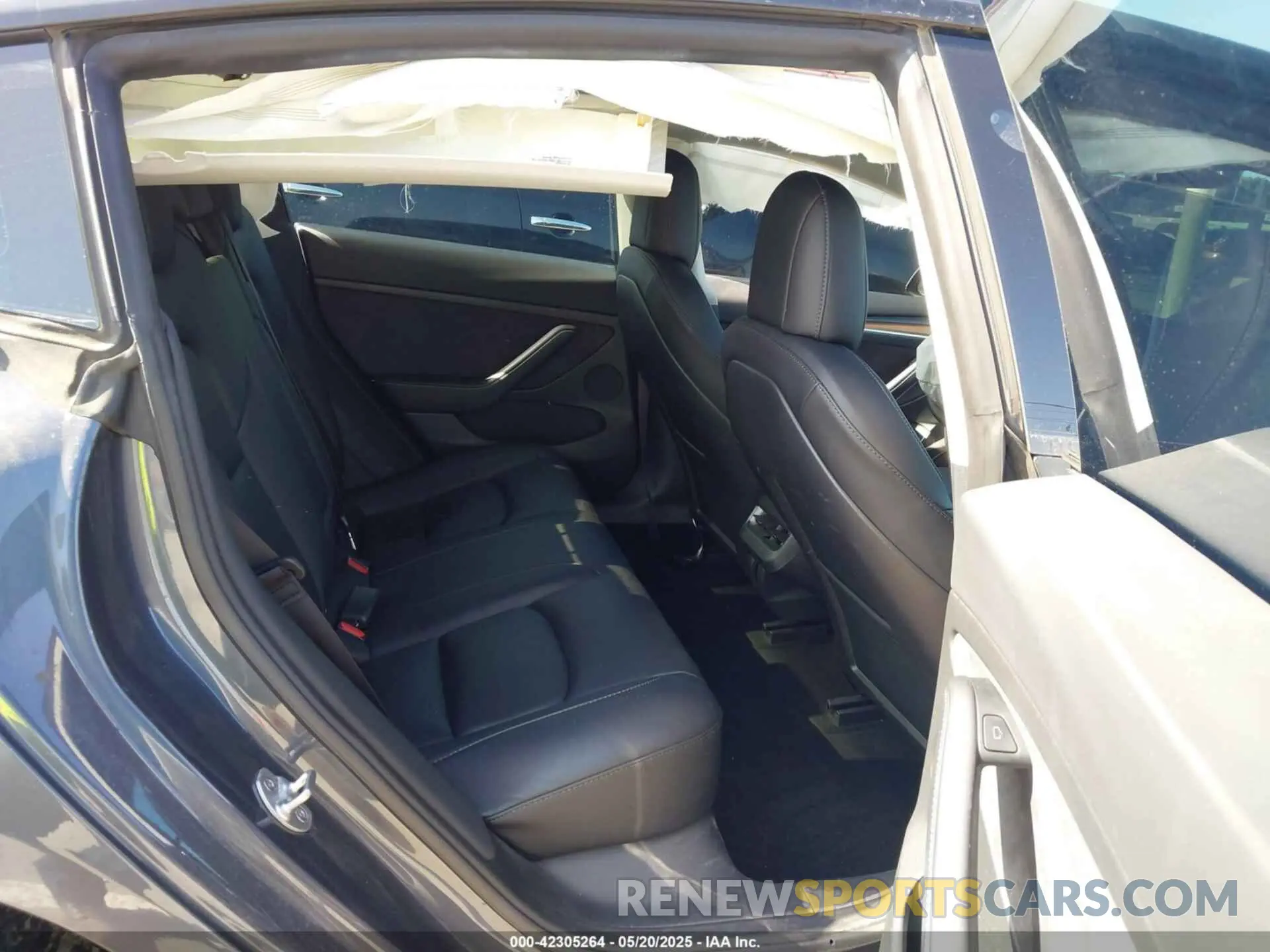 8 Photograph of a damaged car 5YJ3E1EA9NF212412 TESLA MODEL 3 2022