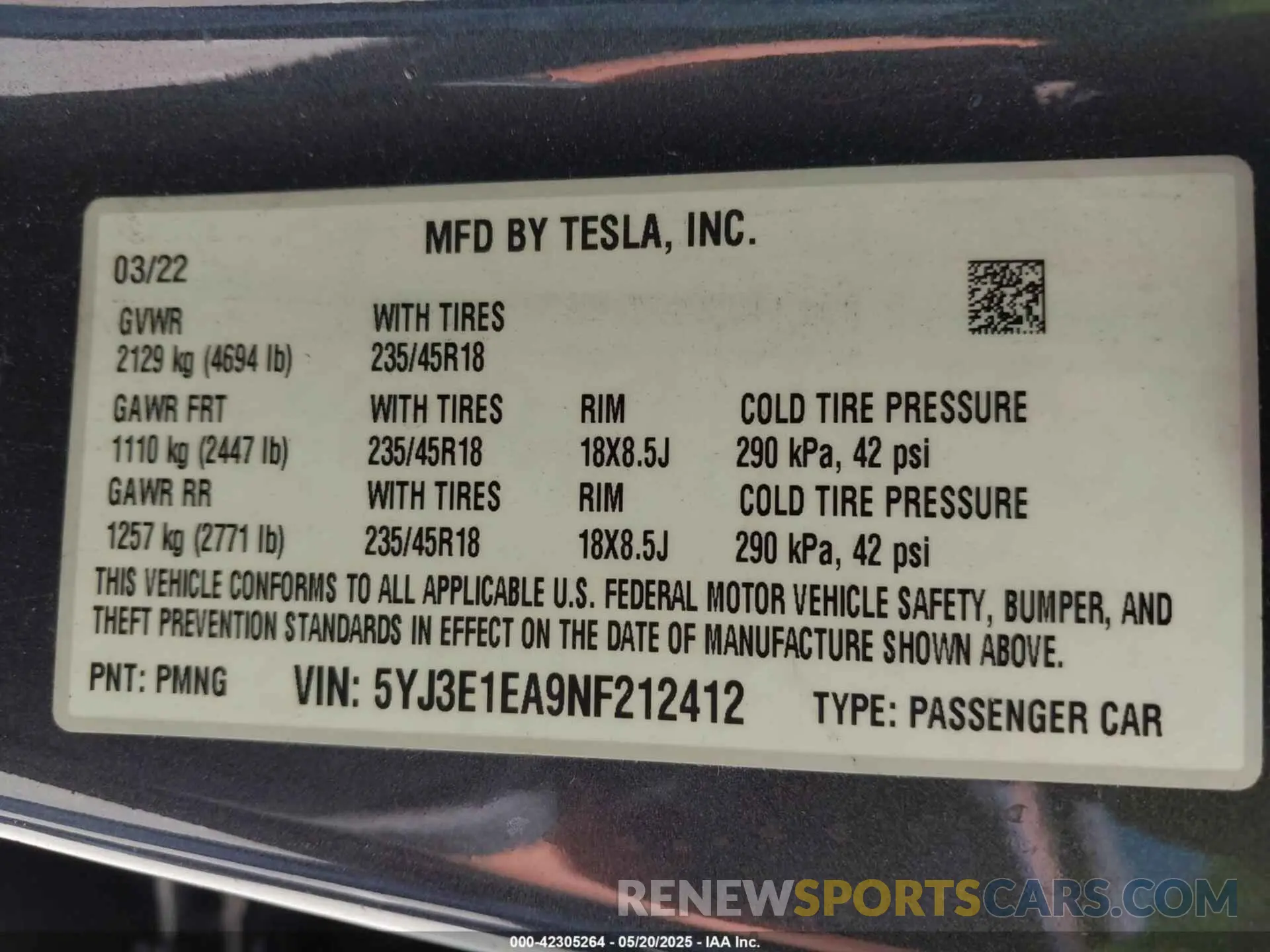 9 Photograph of a damaged car 5YJ3E1EA9NF212412 TESLA MODEL 3 2022