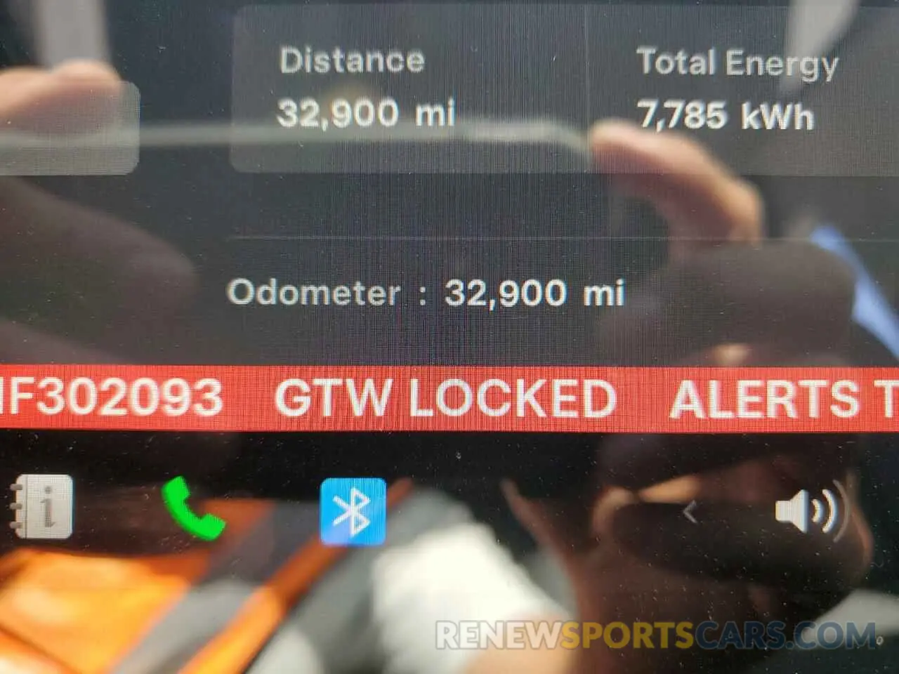 9 Photograph of a damaged car 5YJ3E1EA9NF302093 TESLA MODEL 3 2022
