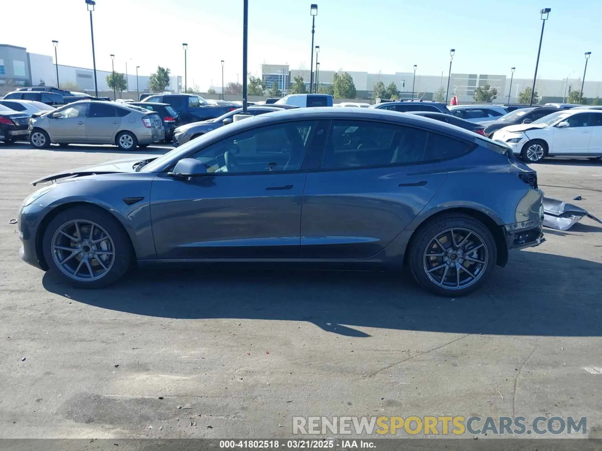 15 Photograph of a damaged car 5YJ3E1EA9NF343579 TESLA MODEL 3 2022