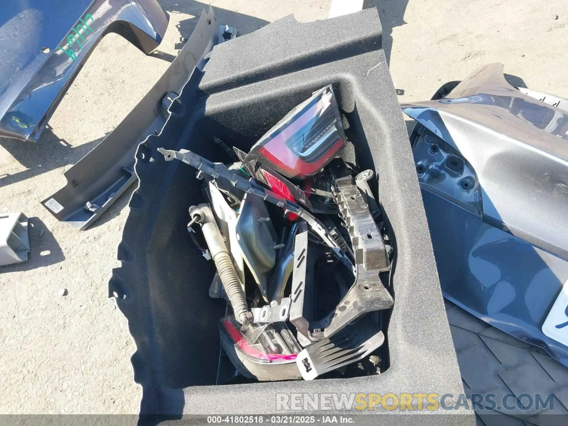 20 Photograph of a damaged car 5YJ3E1EA9NF343579 TESLA MODEL 3 2022