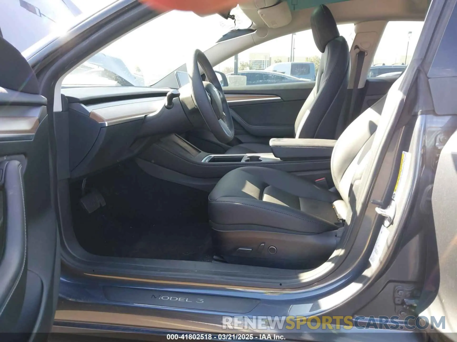 5 Photograph of a damaged car 5YJ3E1EA9NF343579 TESLA MODEL 3 2022