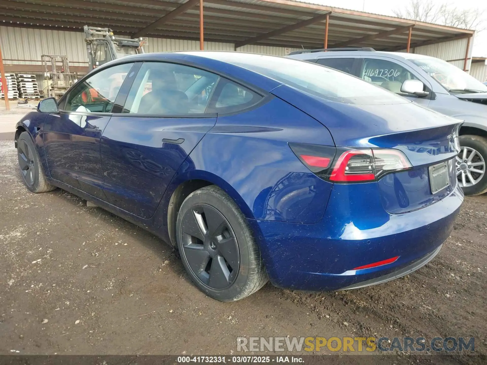 3 Photograph of a damaged car 5YJ3E1EA9NF345915 TESLA MODEL 3 2022