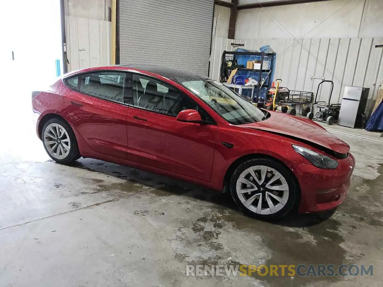 4 Photograph of a damaged car 5YJ3E1EA9NF368885 TESLA MODEL 3 2022